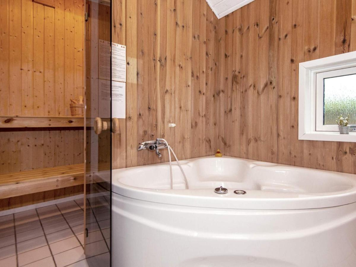 8 Person Holiday Home In Nordborg Exterior foto