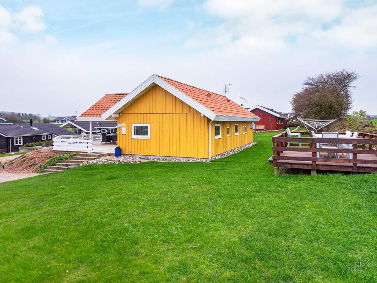 8 Person Holiday Home In Nordborg Habitación foto