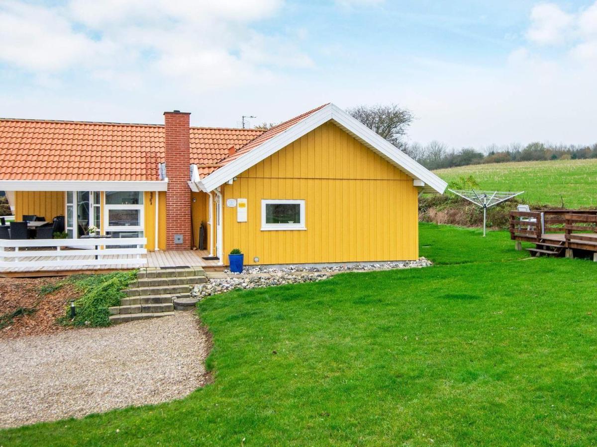 8 Person Holiday Home In Nordborg Habitación foto