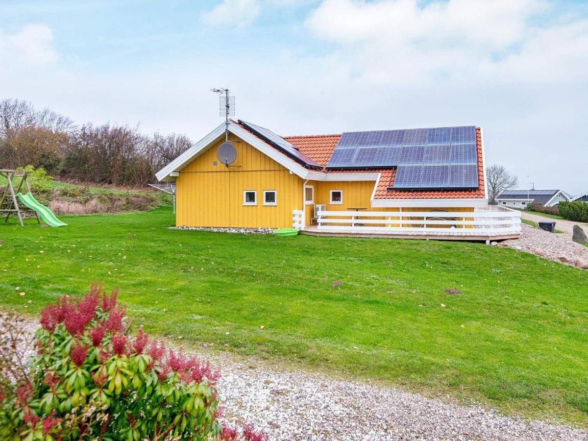 8 Person Holiday Home In Nordborg Habitación foto